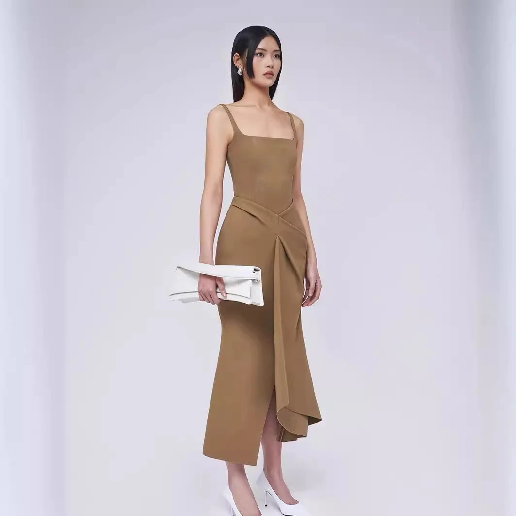 现货越南设计感吊带连衣裙春夏新品不规则长裙优雅越南小众连衣裙