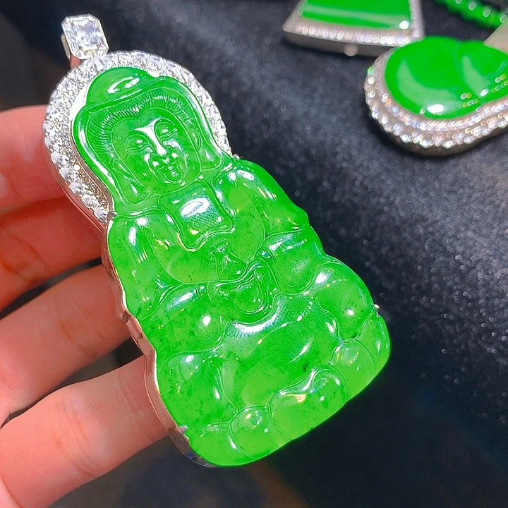 【闪购商品】翡翠颈饰未镶嵌翡翠