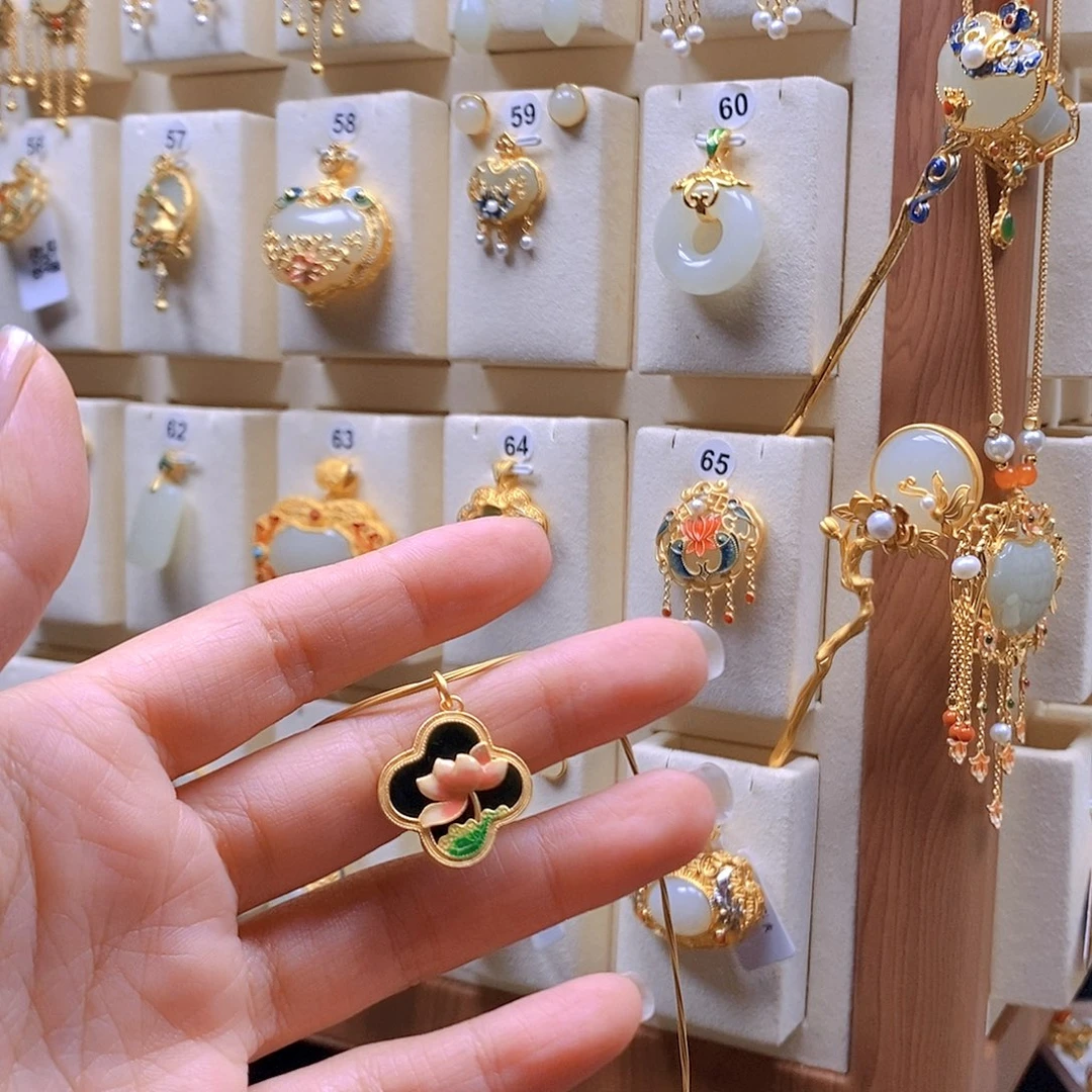 和田玉银S925镶嵌颈饰