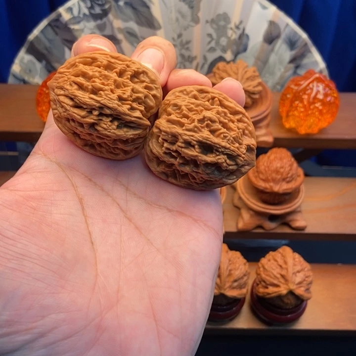 文玩核桃把件虎头