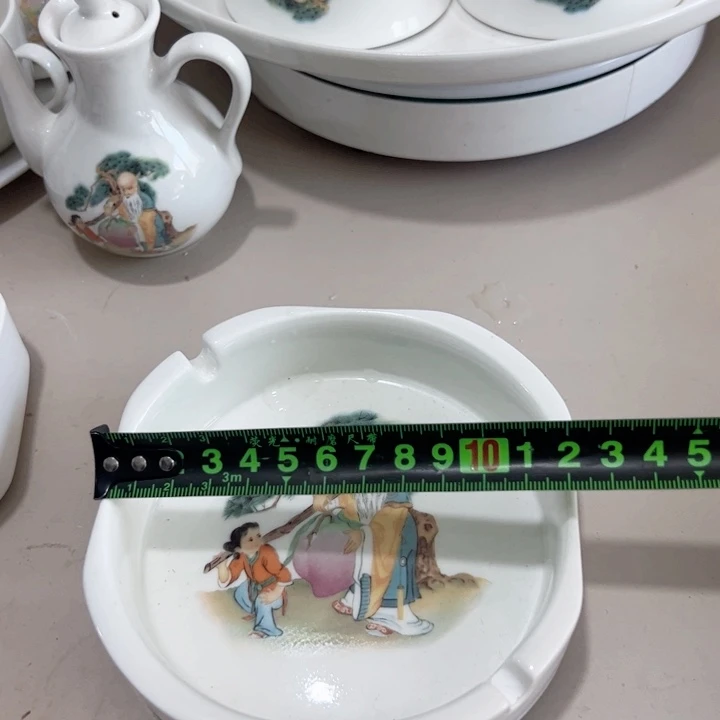 瓷片陶瓷制品烟灰缸大