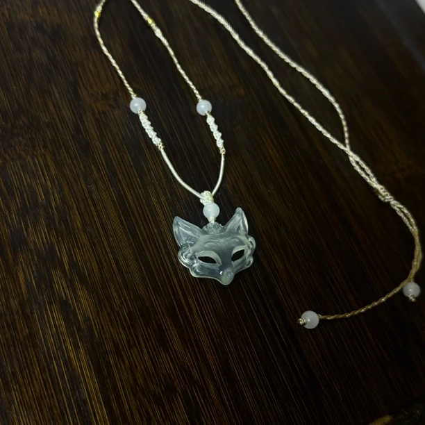 岫玉冰透狐狸面具吊坠 百搭 女款 配绳子