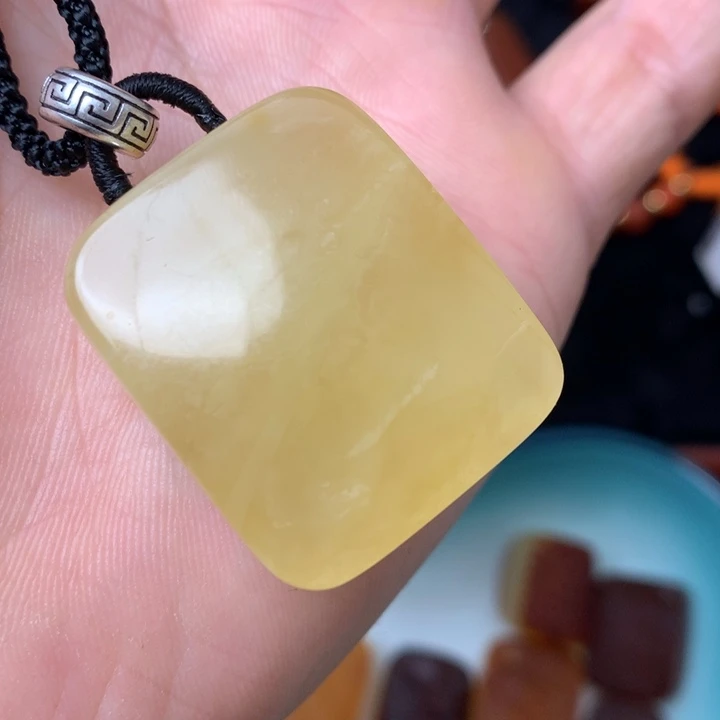 原皮无事牌留皮吊坠