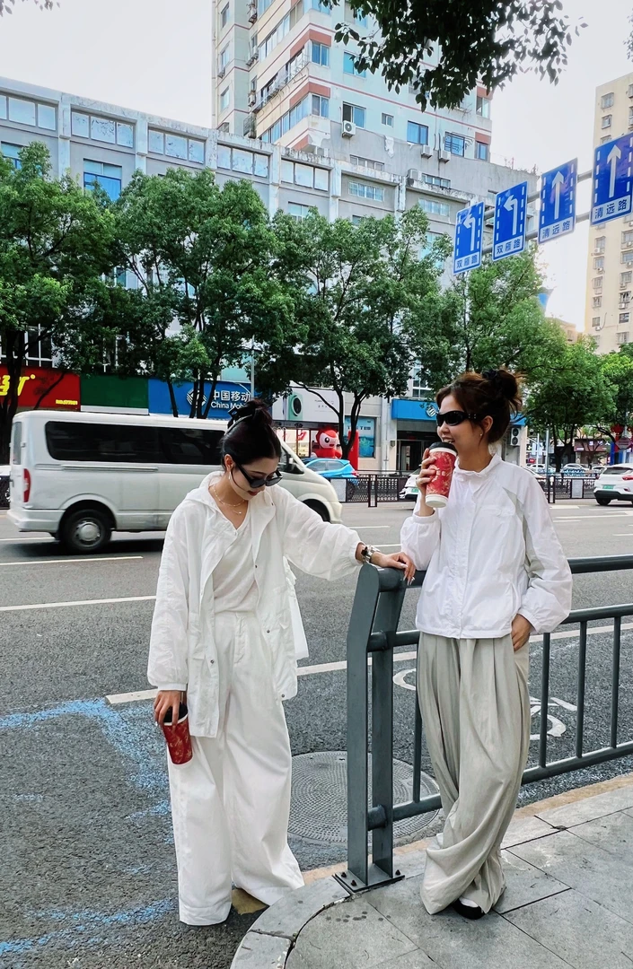 叁拾家2025新款防嗮短款外套户外韩系穿搭