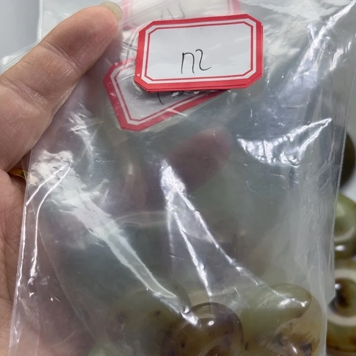 芋***开蛇纹石玉未镶嵌手链