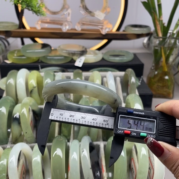 蛇纹石玉手镯未镶嵌34