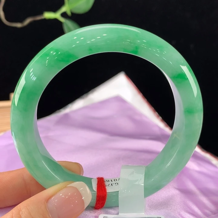 翡翠手镯未镶嵌111-1856