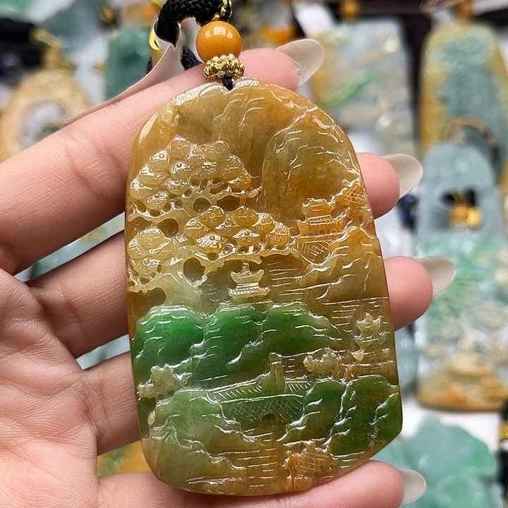 @***仔翡翠未镶嵌颈饰山水牌