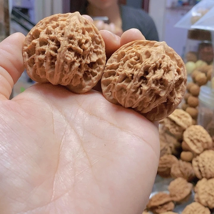 【闪购商品】文玩核桃把件44.5老款狮子头