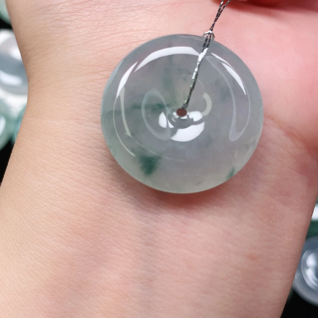 翡翠未镶嵌颈饰25.1/5.6