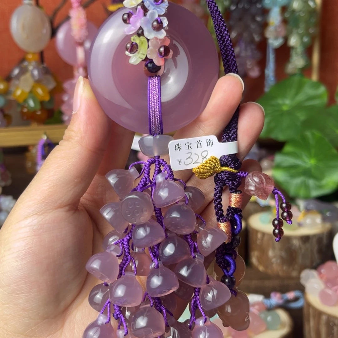 紫色平安莲莲汽车挂件