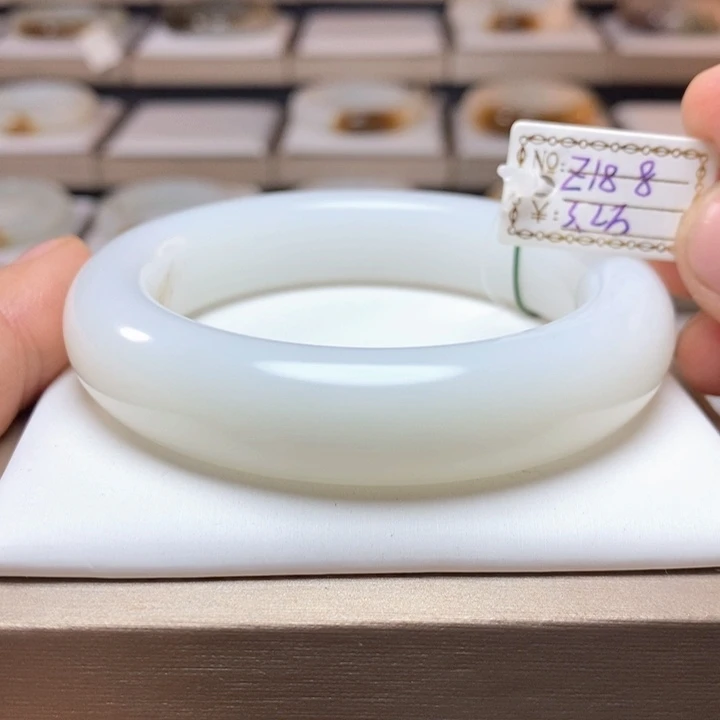 和田玉手镯未镶嵌57