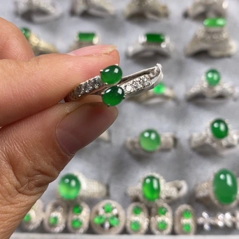 定制翡翠未镶嵌翡翠