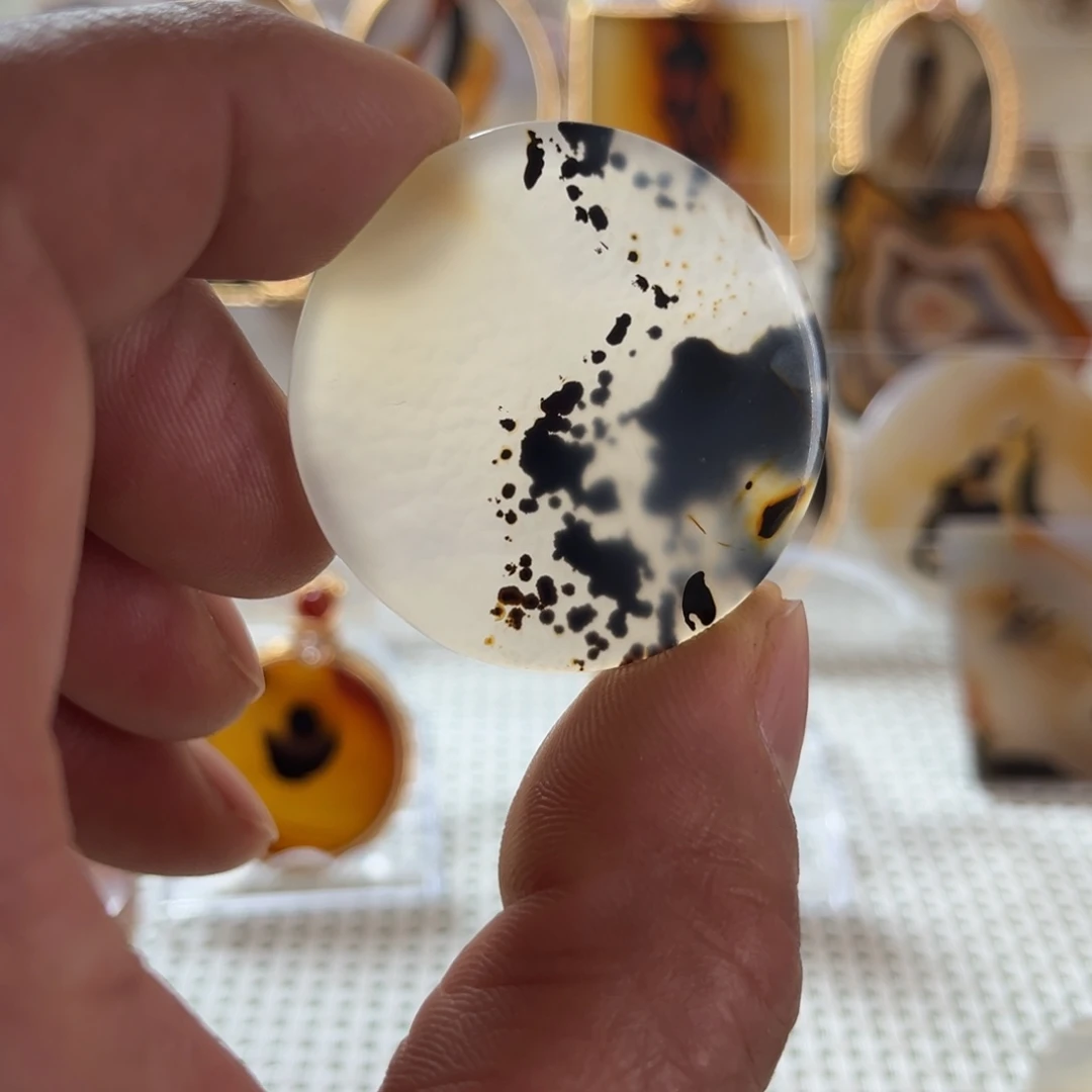 玛瑙/玉髓未镶嵌吊坠(不含链)