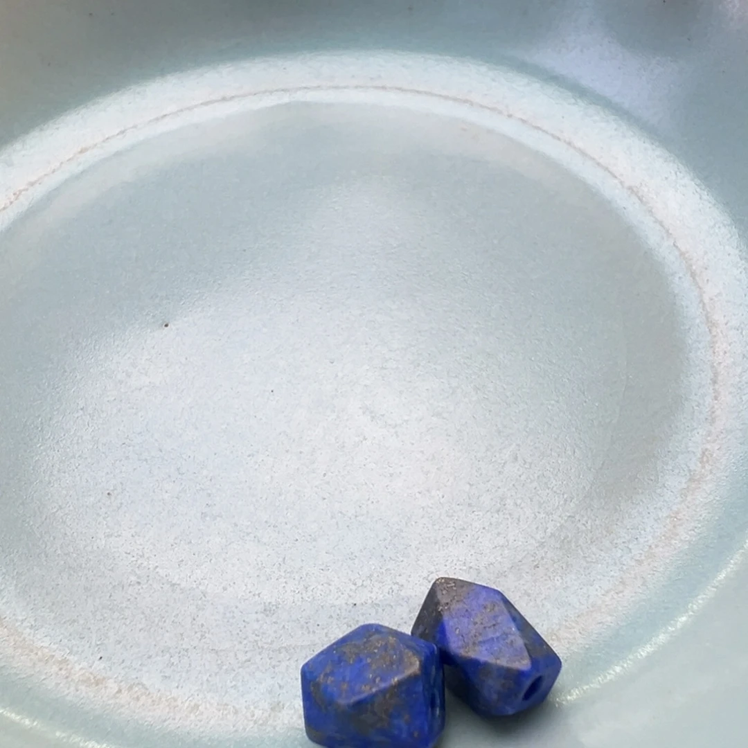 瓷片瓷器工艺精湛的工艺品