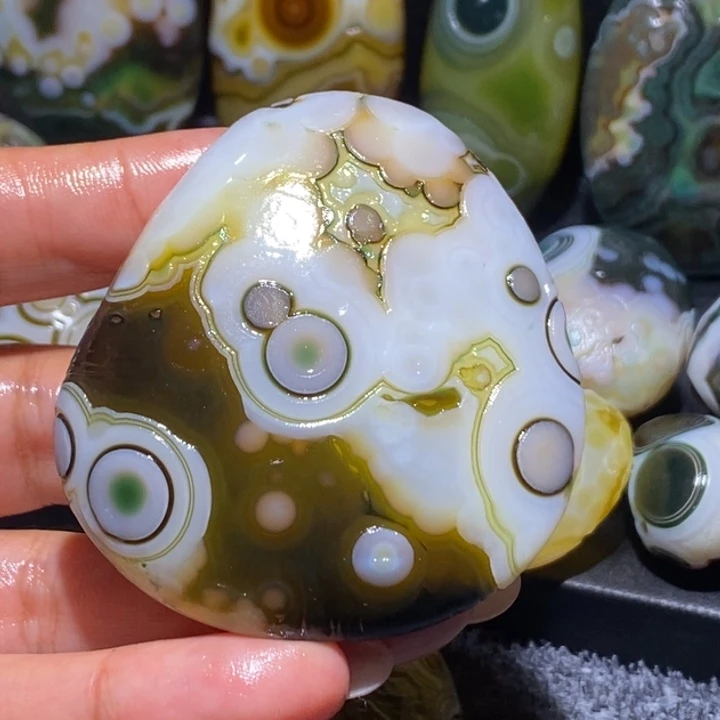 玛瑙/玉髓未镶嵌珠宝奇石155