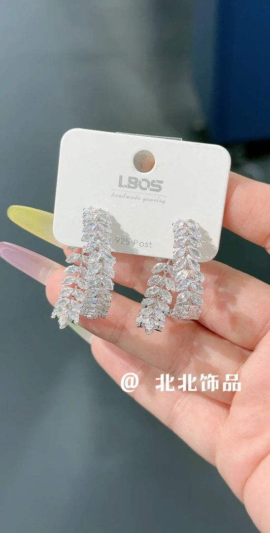 铜合金合成锆石耳饰 高级感满锆超闪麦穗爱心耳圈耳环气质轻奢