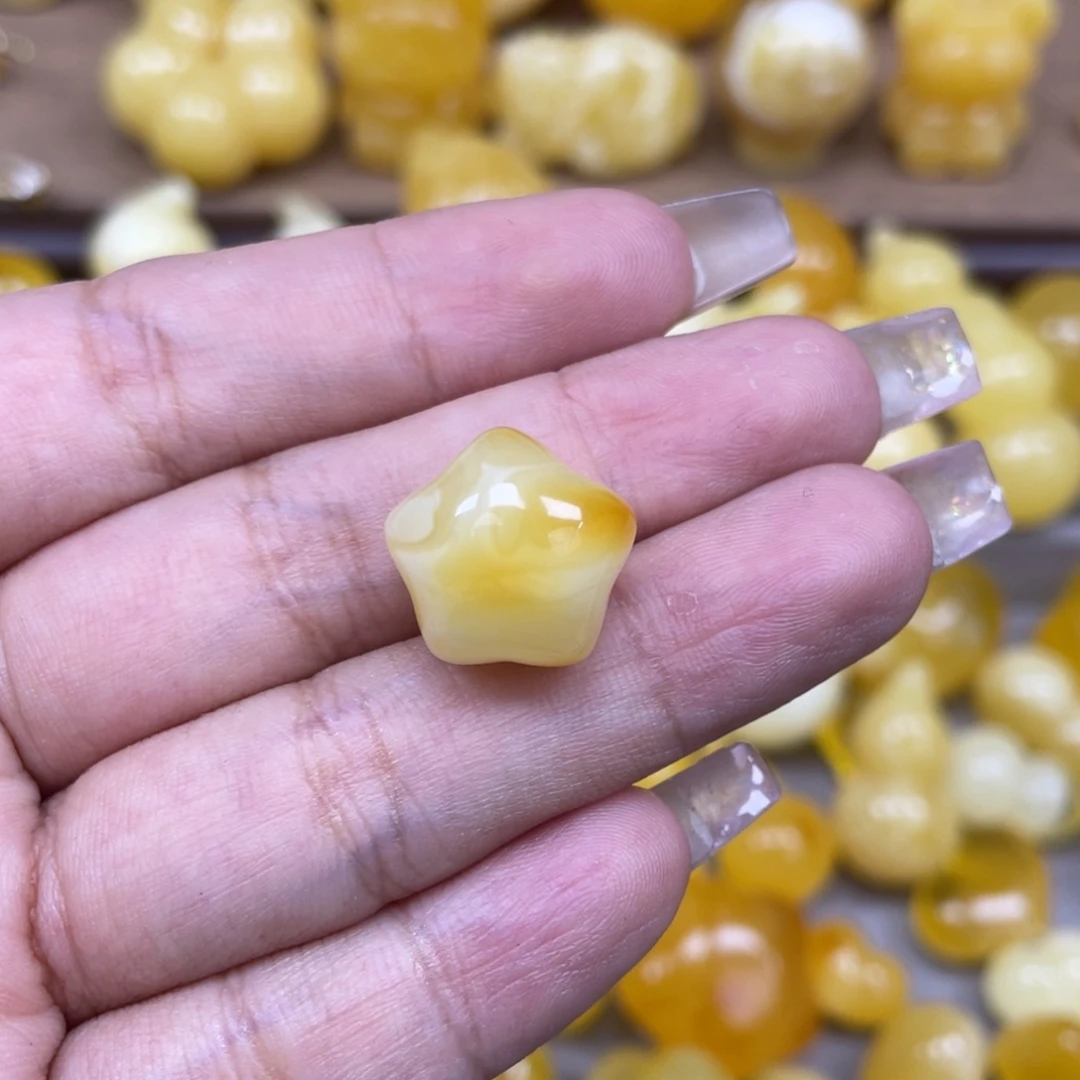 琥珀未镶嵌珠宝奇石