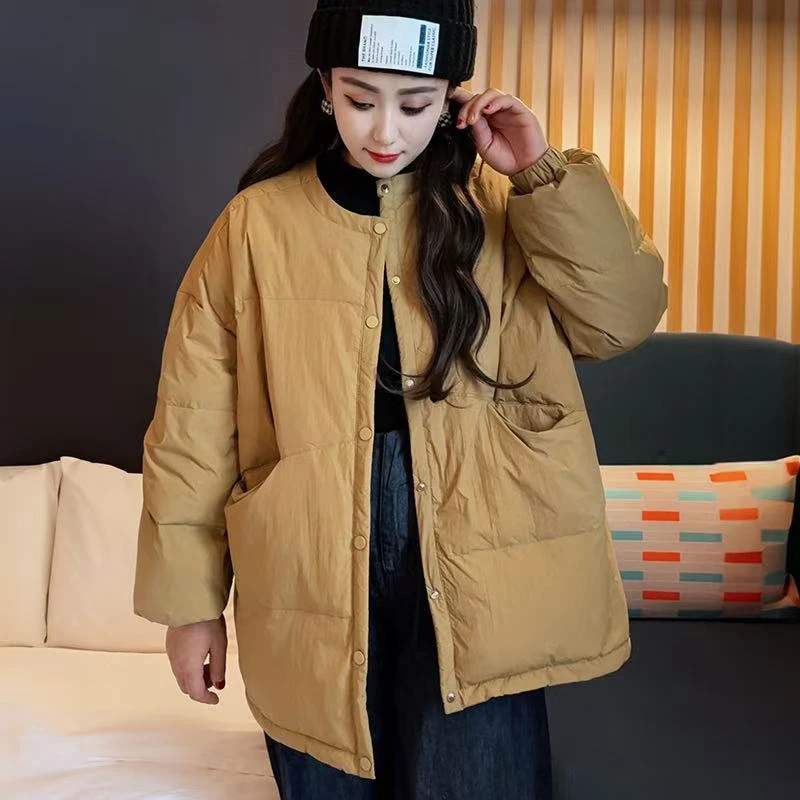 大码羽绒服女200斤中长款黑时尚网红百搭宽松无帽粉色休闲圆领款