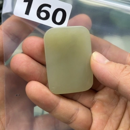 和田玉未镶嵌珠宝半成品