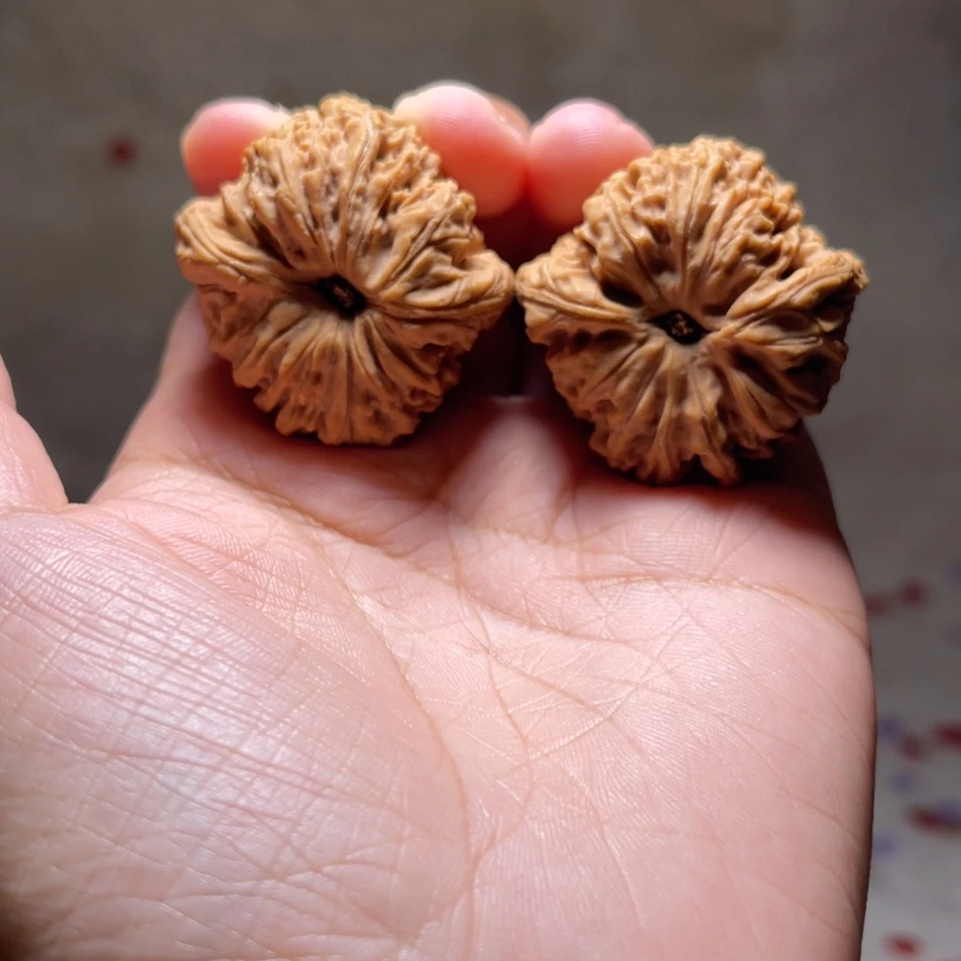 文玩核桃把件就**?南疆