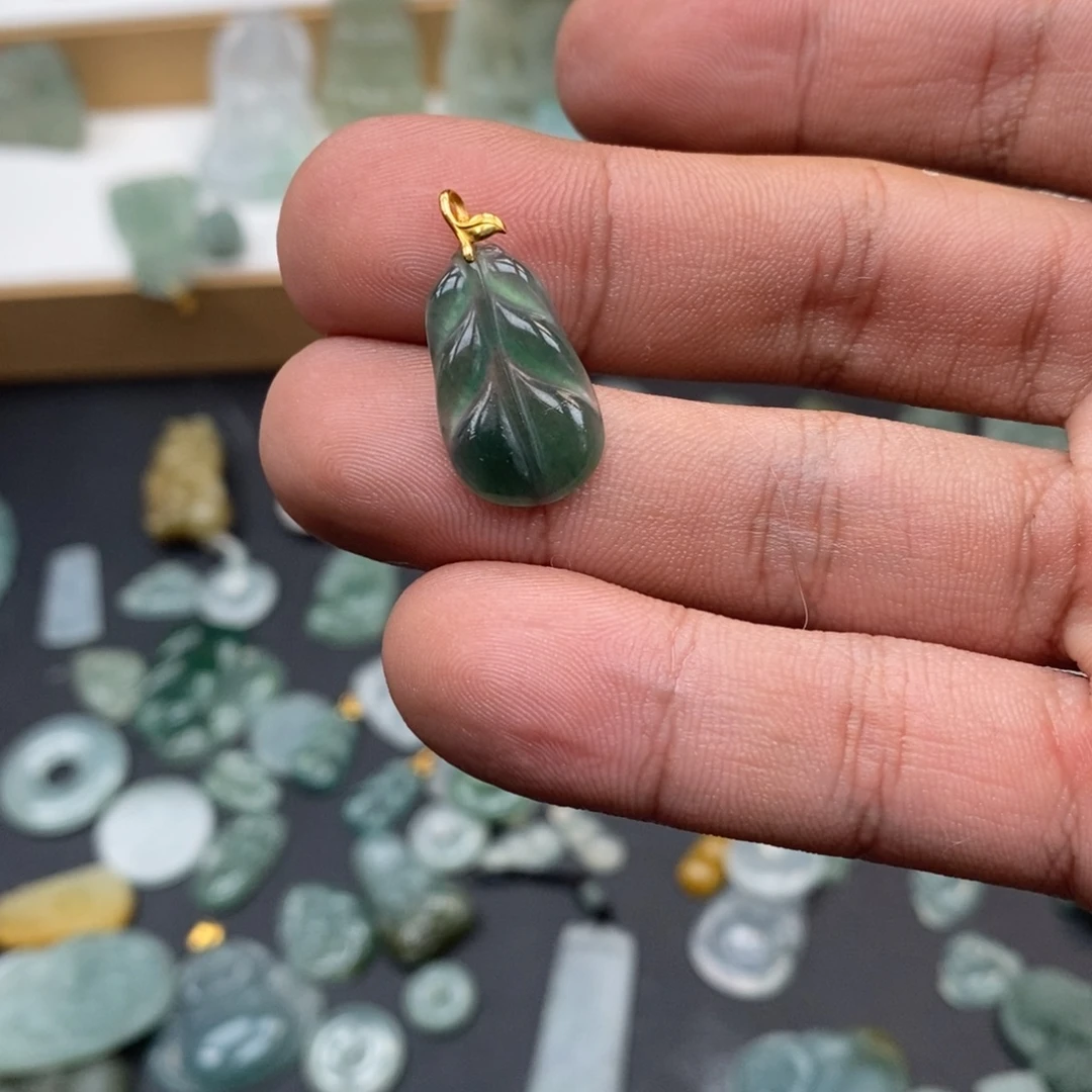 王***翡翠未镶嵌手链天然a货翡翠