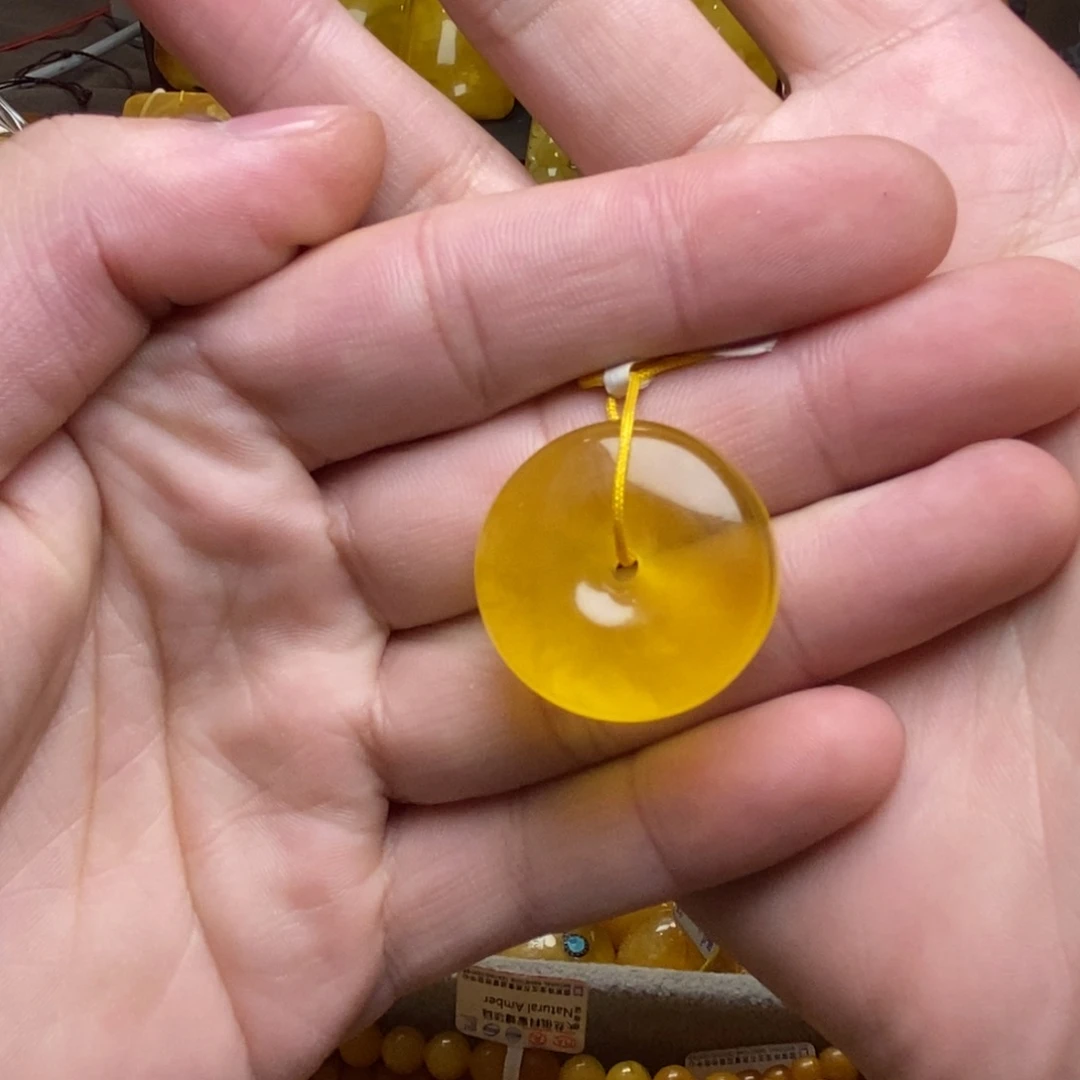 岁***好琥珀未镶嵌裸石蜜蜡