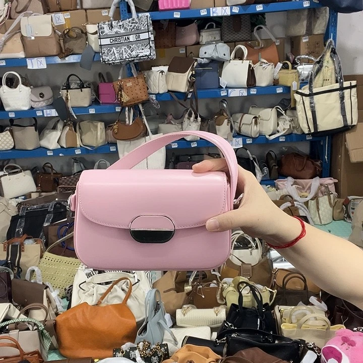 塑料兔*健健康康平平安安