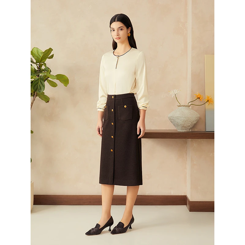 YINER音儿2025春季新款法式优雅撞色圆领气质轻衬衫8C65170046