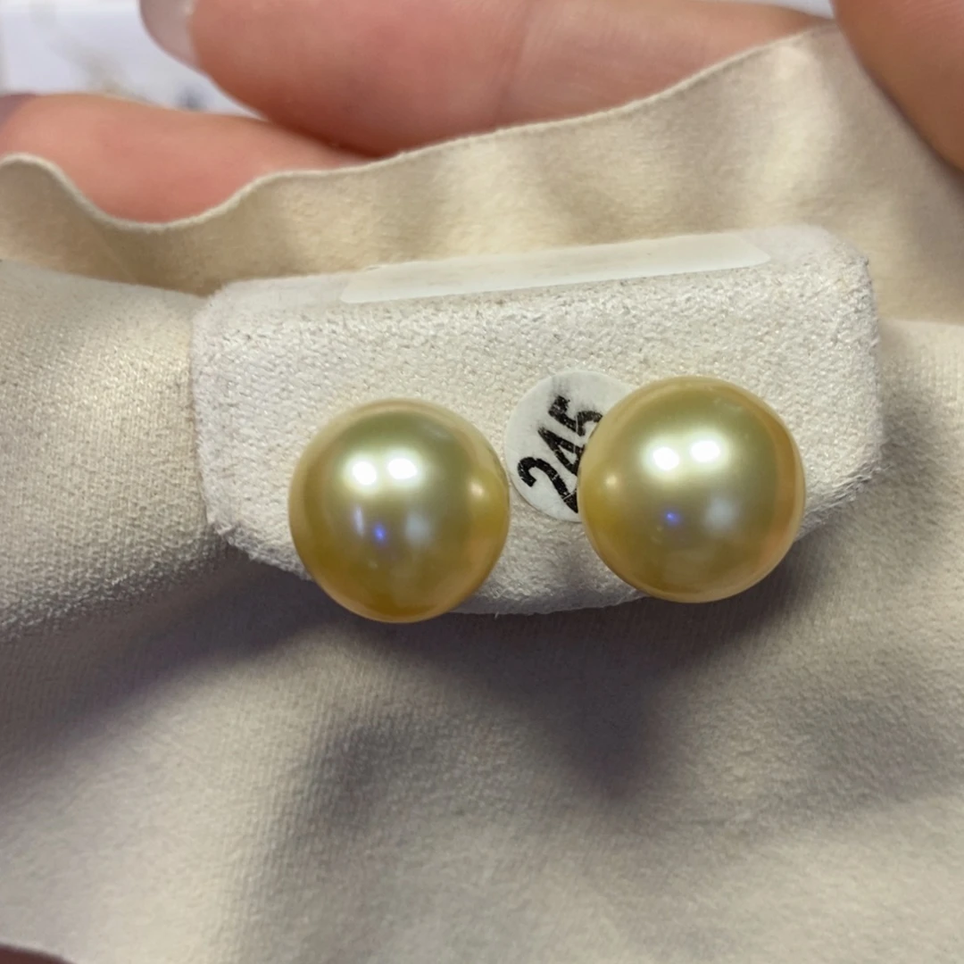 海水珍珠18K金镶嵌耳钉