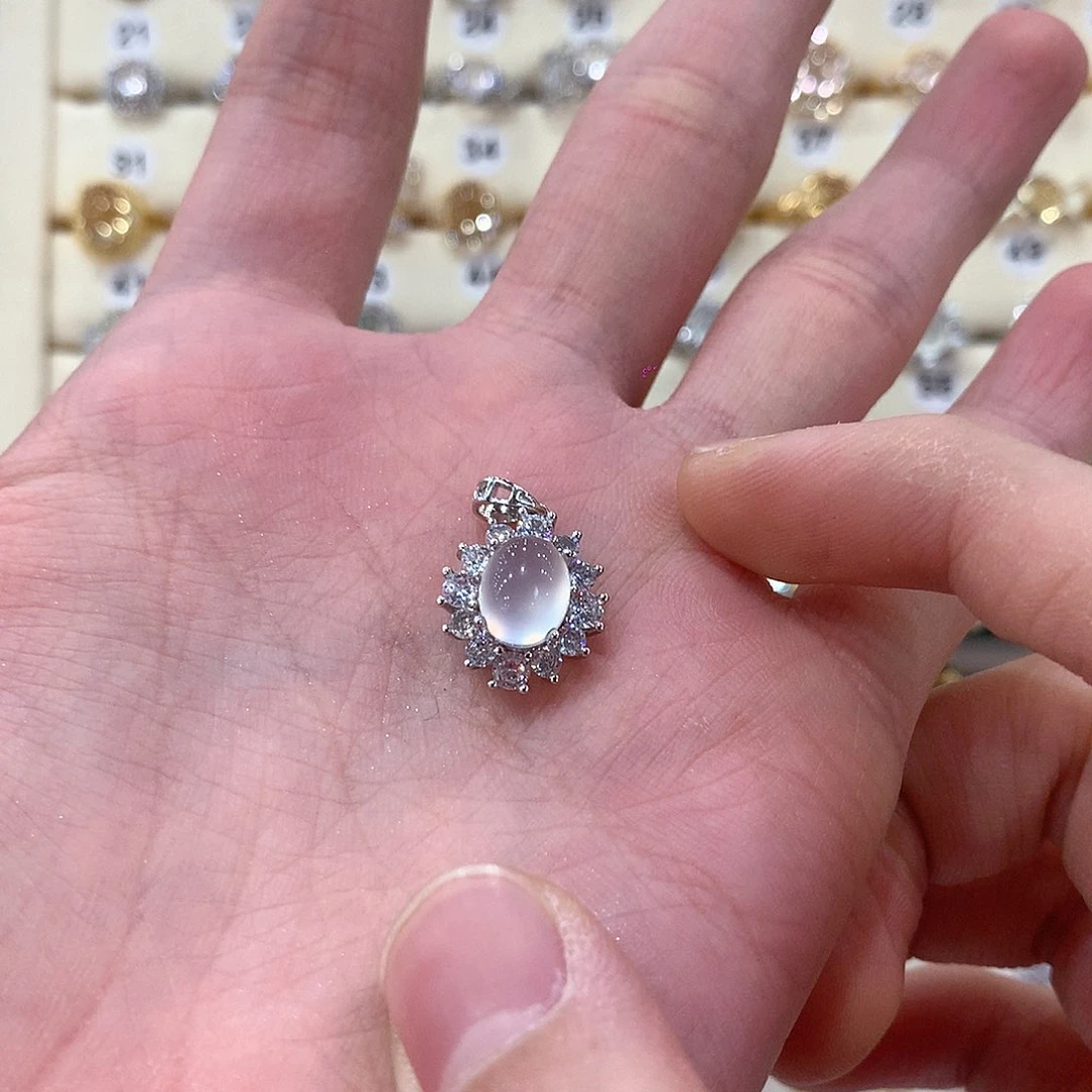 蛇纹石玉吊坠(赠链)银S925镶嵌?****ᙆ