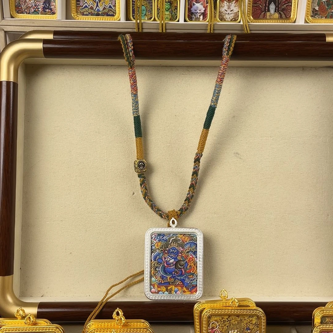 y***起吊坠黑c和五路老爷双面定制