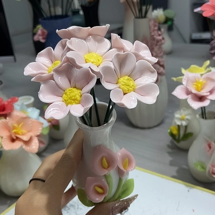 陶瓷纯手工捏花设计