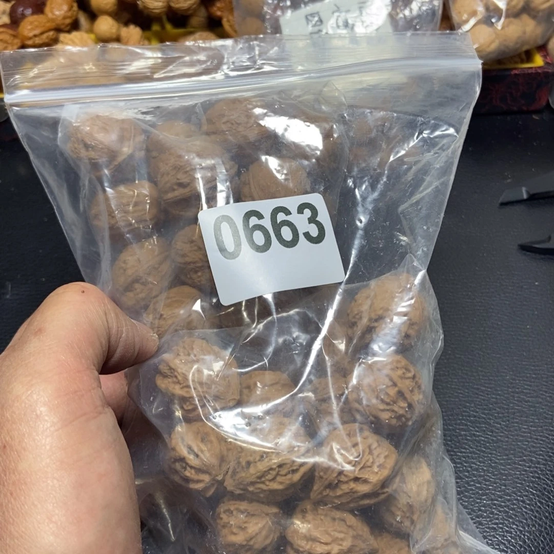 文玩核桃吊坠钞****生秋子