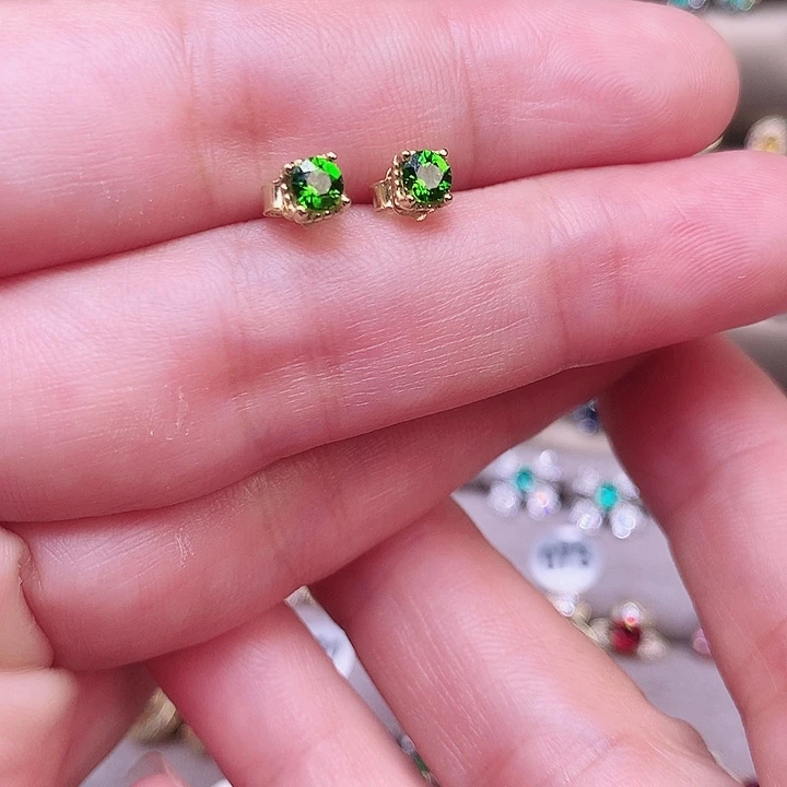 银S925镶嵌耳饰透辉石