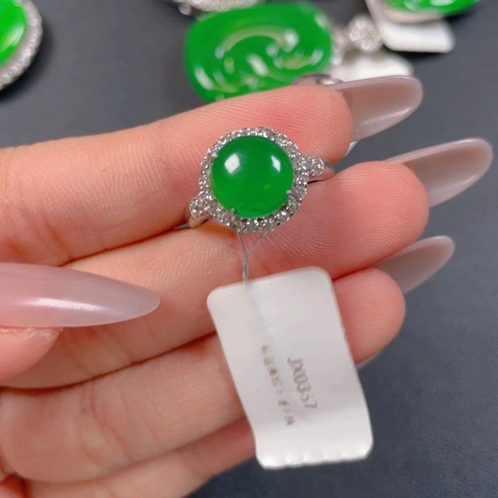 【闪购商品】颈饰银S925镶嵌翡翠乐*儿翡翠