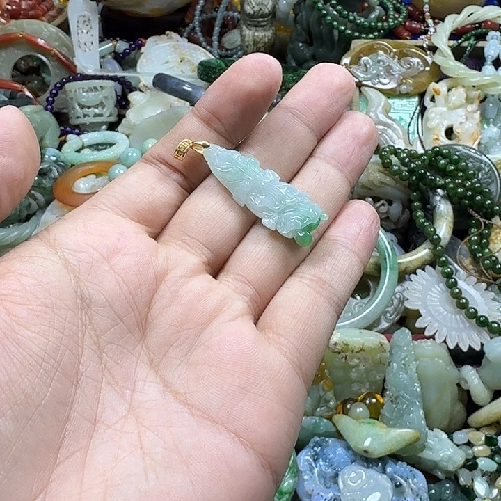 田***倩翡翠未镶嵌挂件88888888888