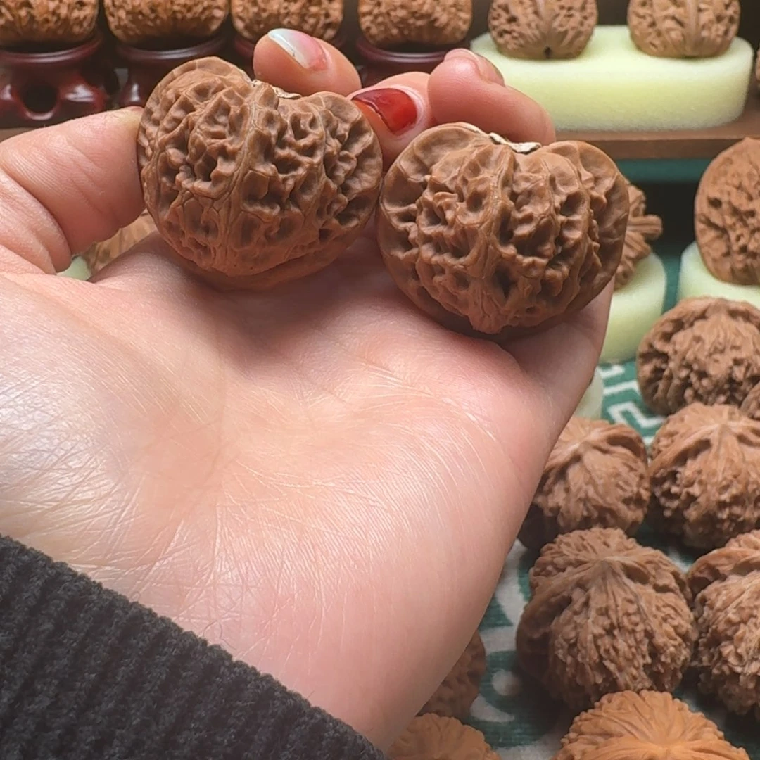 文玩核桃吊坠38宫灯