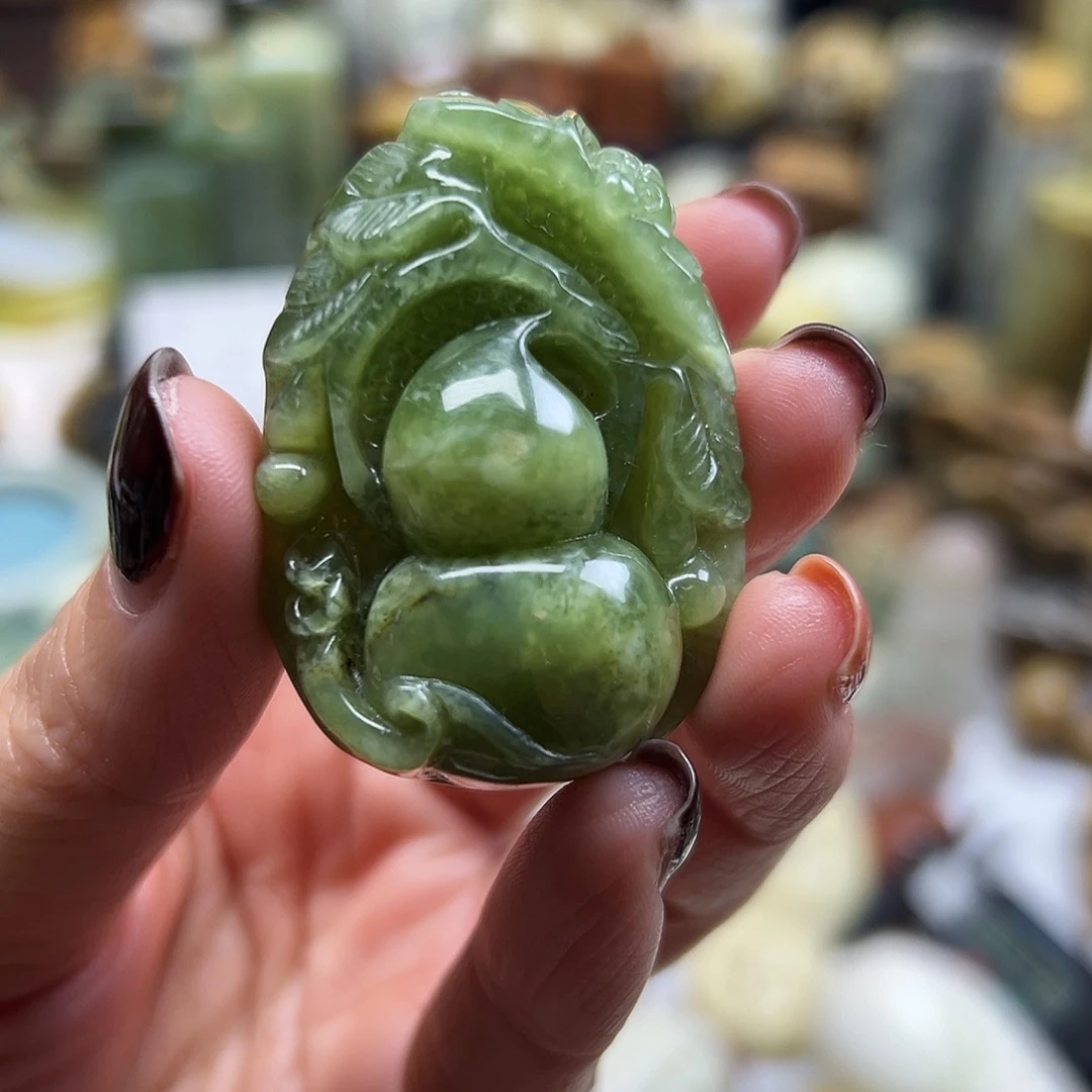 岫玉未镶嵌颈饰岫玉青提葫芦