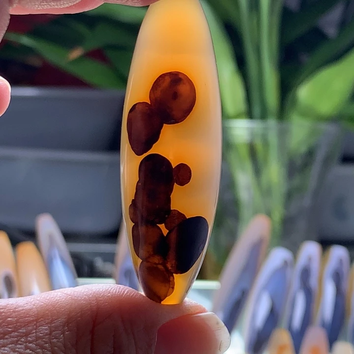 未镶嵌颈饰玛瑙/玉髓45