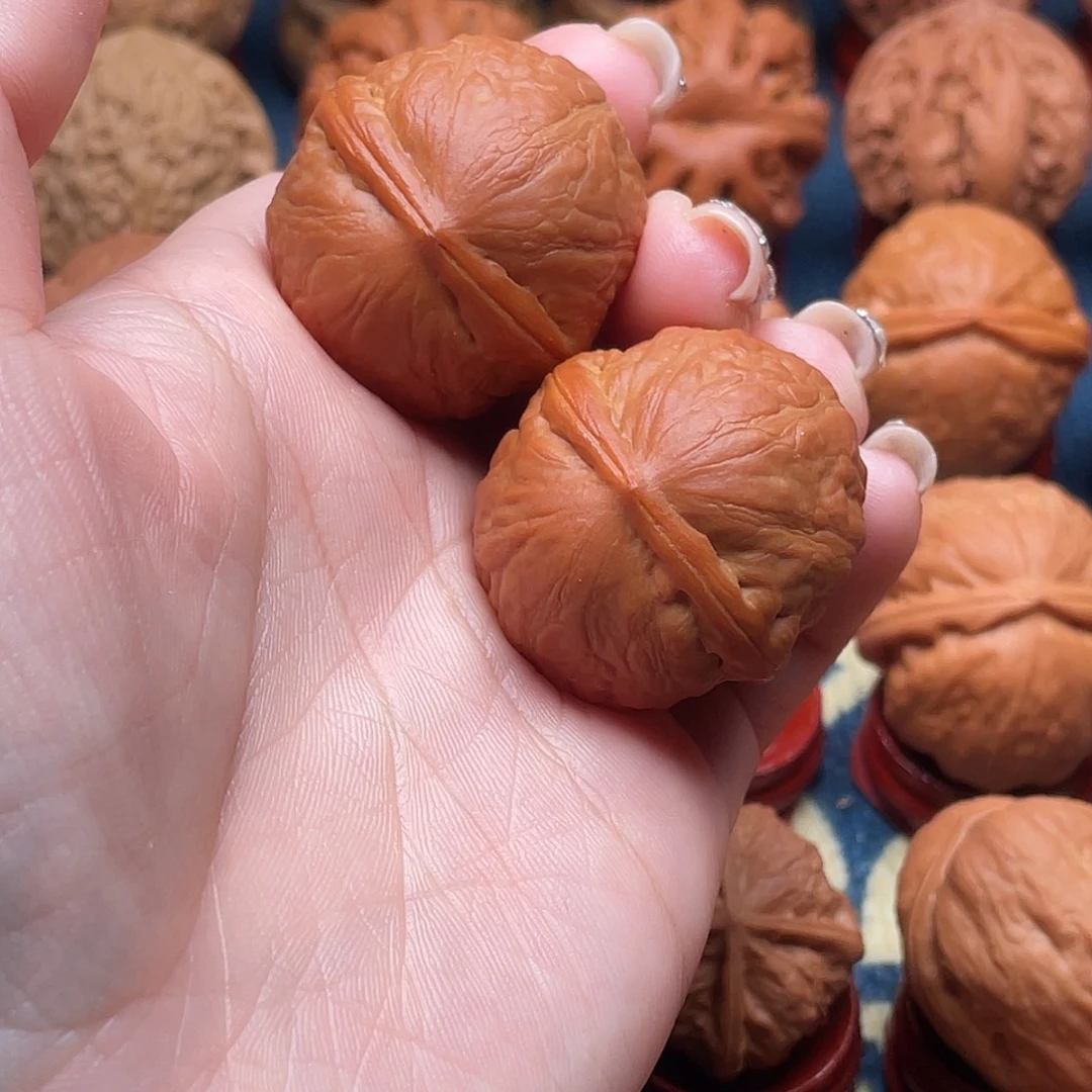 努***帅文玩核桃把件精品手捻