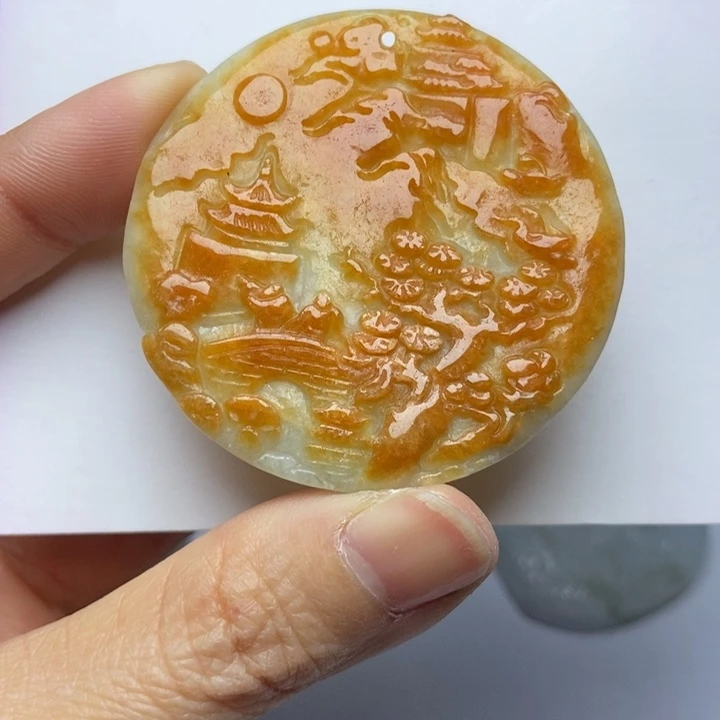 翡翠颈饰未镶嵌翡翠