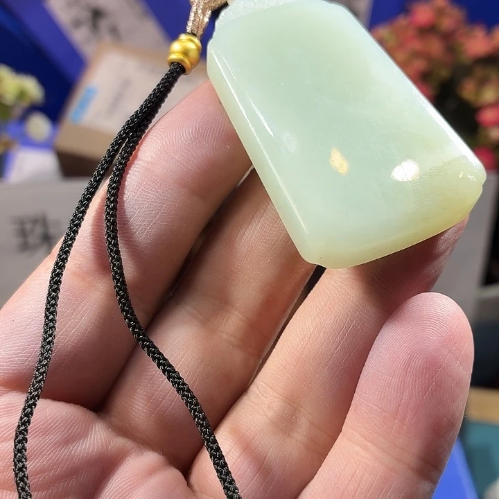 和田玉（糖玉）未镶嵌颈饰