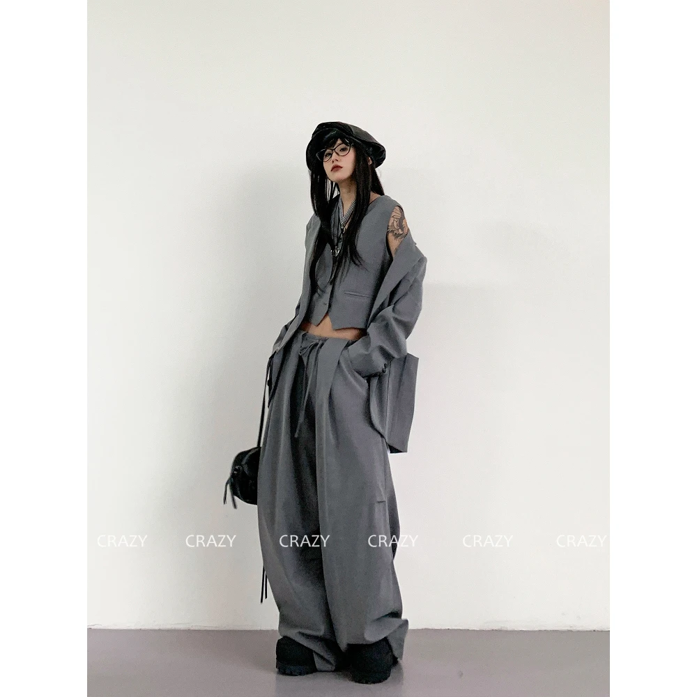 时髦松弛感老钱风宽肩廓形宽松西服外套马甲阔腿西装裤三件套装女