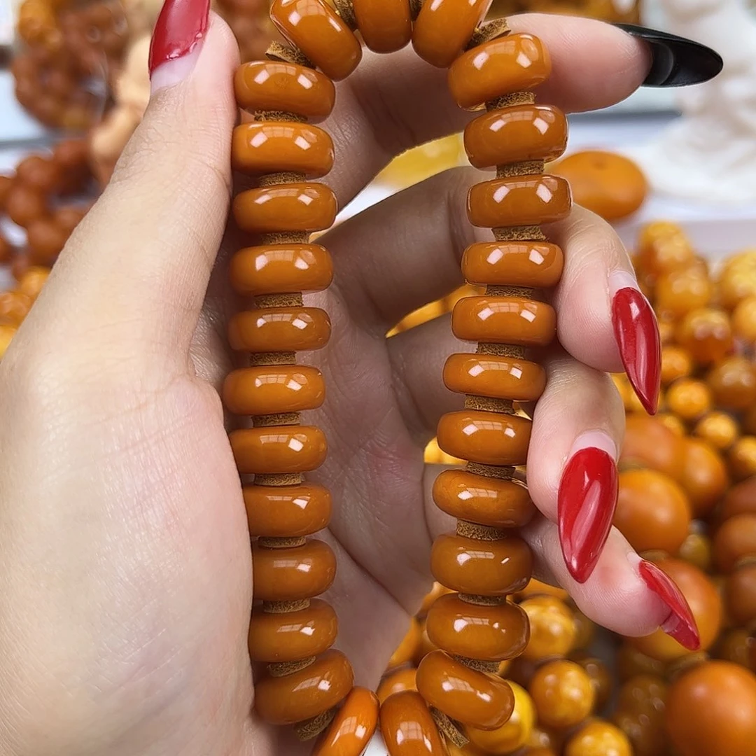 琥珀颈饰未镶嵌蜜蜡