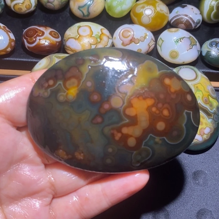 未镶嵌玛瑙/玉髓珠宝半成品54