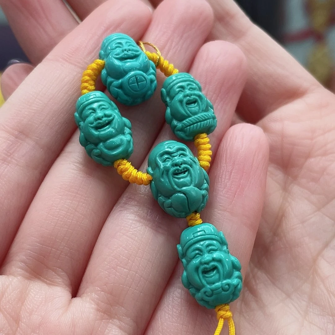 绿松石颈饰未镶嵌