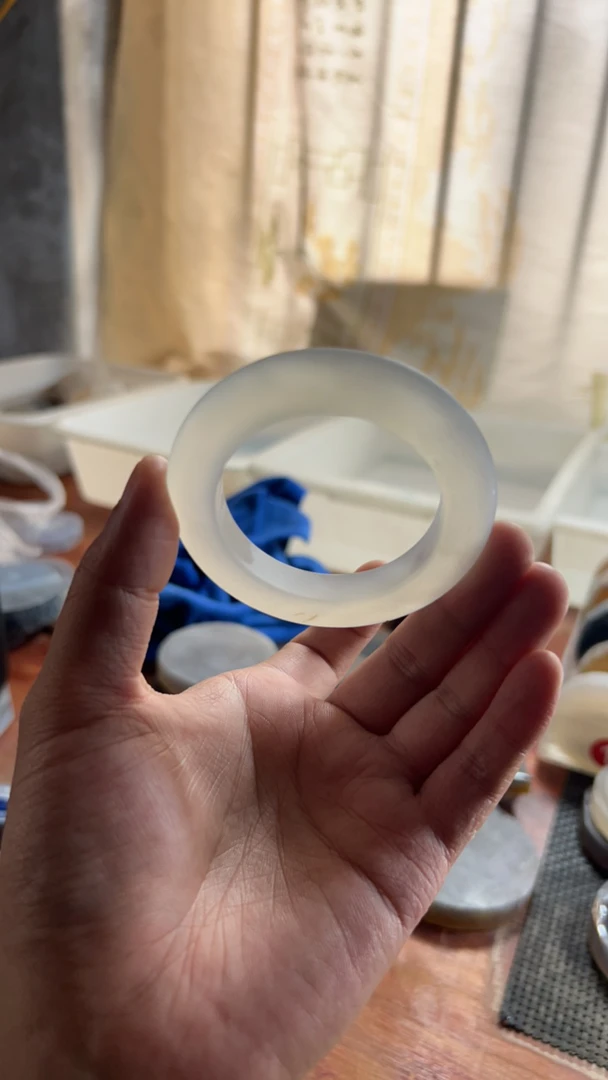 太奶玛瑙手镯雕刻定制