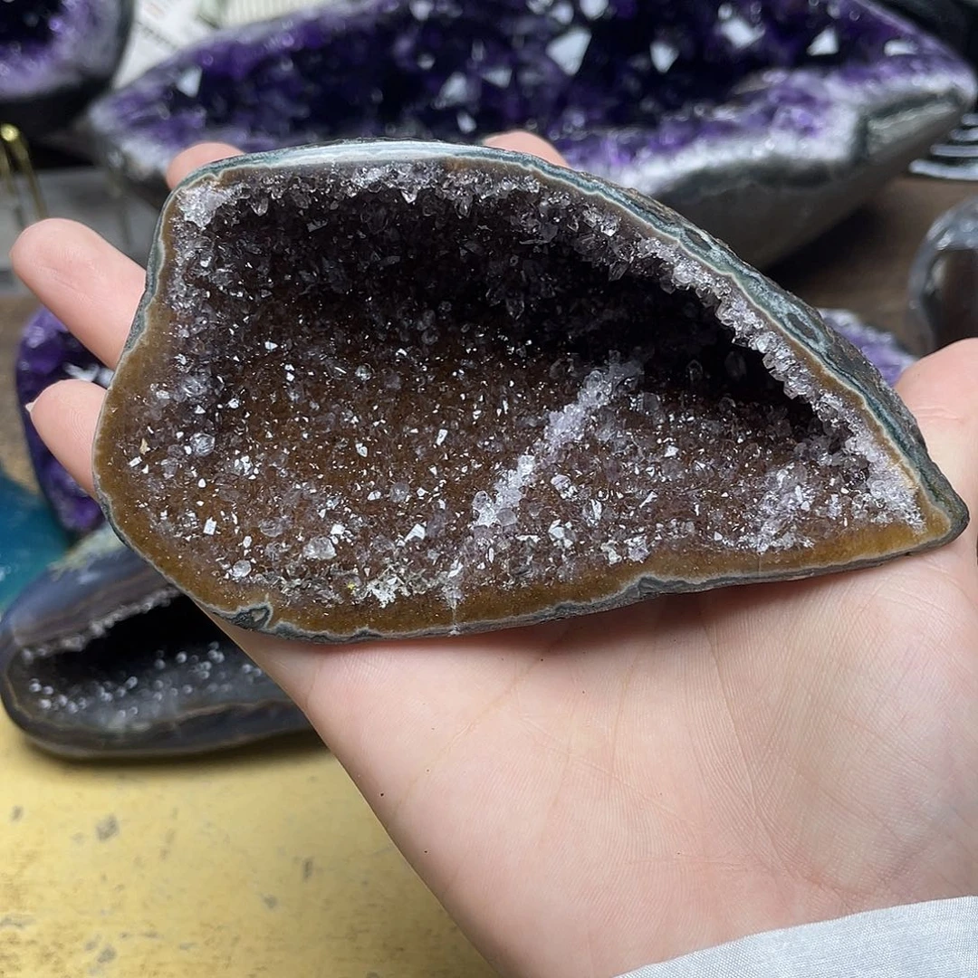 默****未镶嵌大型摆件（非配饰）紫晶