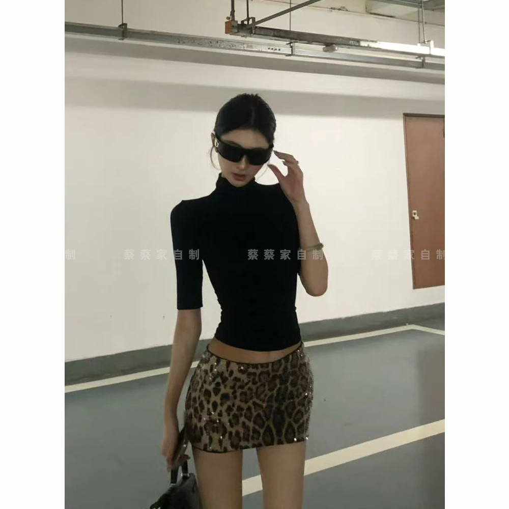 蔡蔡家「基础的神」性感显瘦半袖打底衫美式辣妹亮片豹纹短裙8659#